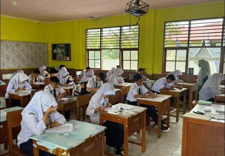 Day 1 Sumatif Tengah Semester (STS)