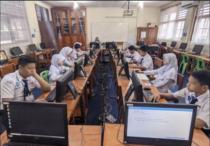 Hari Ke Dua Pelaksanaan Asesmen Nasional (AN) SMP/MTs