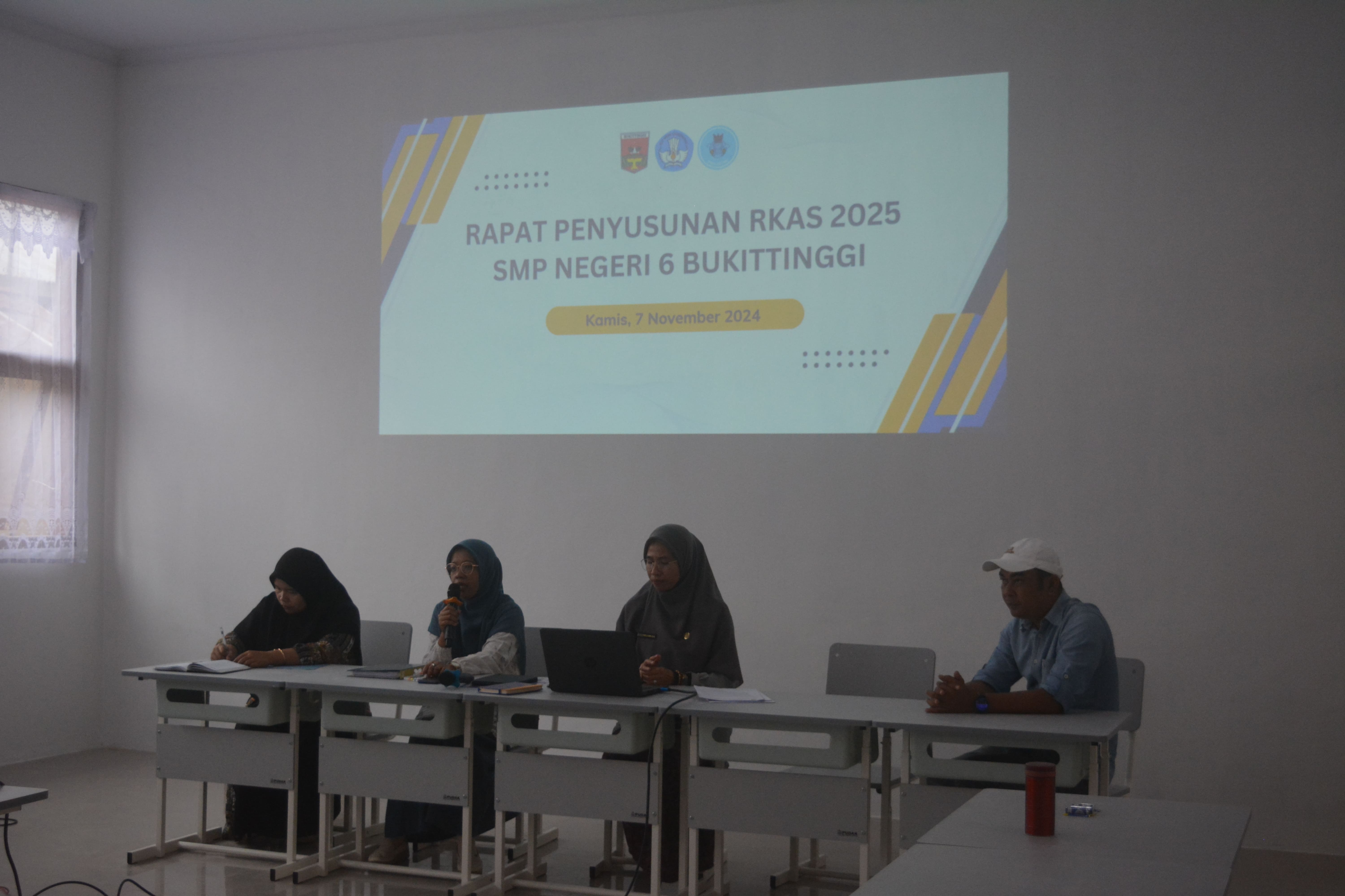 Rapat Penyusunan RKAS 2025 SMP Negeri 6 Bukittinggi