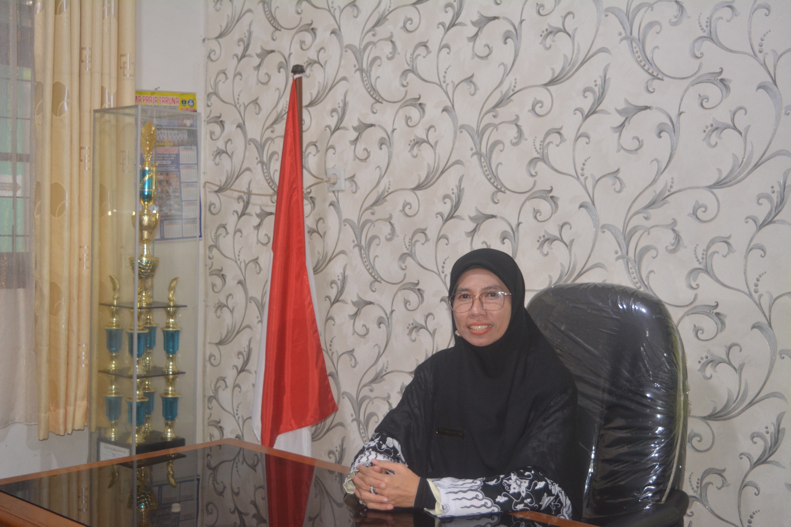 Gambar Kepala Sekolah